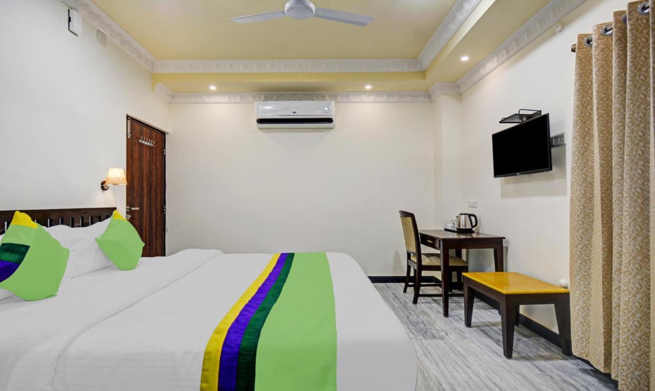 Treebo Jheel Mahal Hotel Udaipur Eksteriør billede